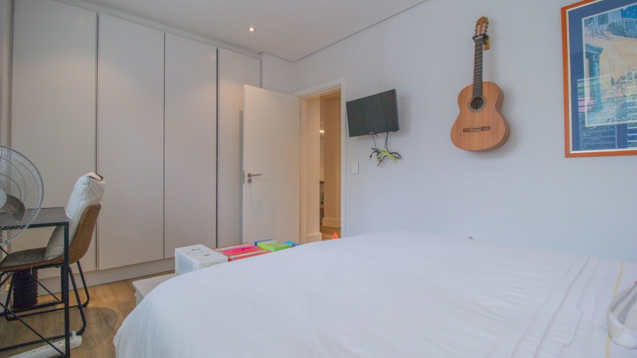 To Let 2 Bedroom Property for Rent in Fresnaye Western Cape